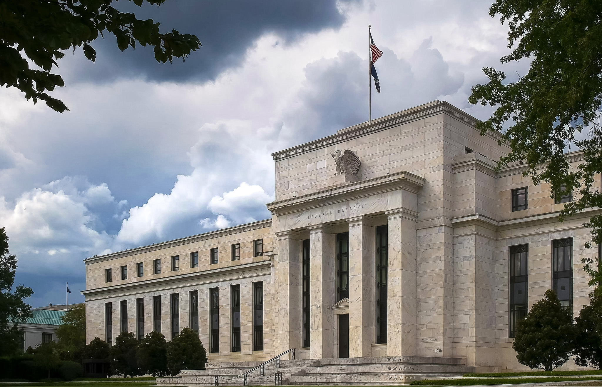 The New Market Backdrop: Stronger Growth, Tighter Labor, and Higher Rates